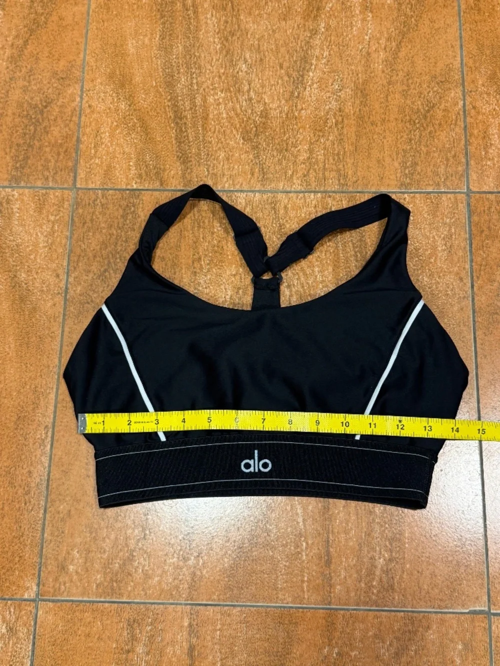 Alo Yoga Black White Striped Elastic Underband Sports Bra Size Large.